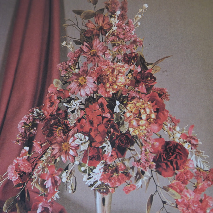 THE ART OF PRESERVED FLOWER ARRANGEMENT