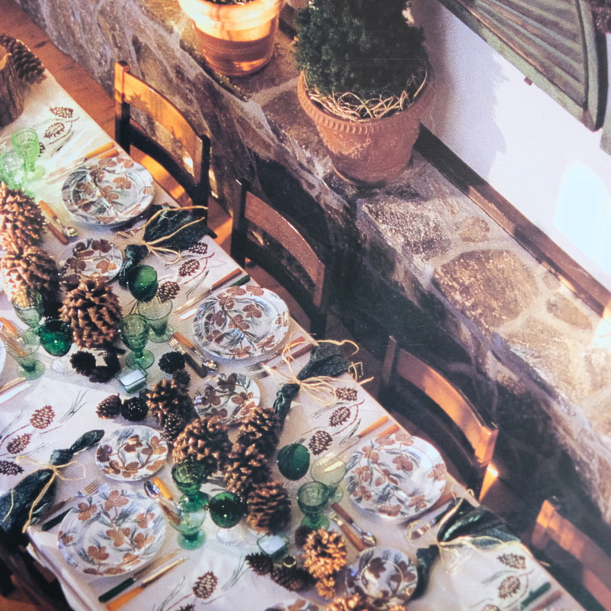 Martha Stewart's Christmas: Entertaining, Decorating, and Giving (First Edition)