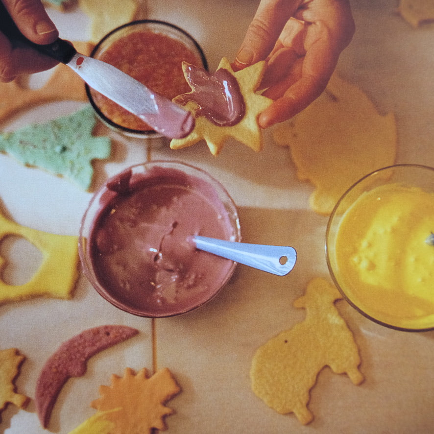 Martha Stewart's Christmas: Entertaining, Decorating, and Giving (First Edition)