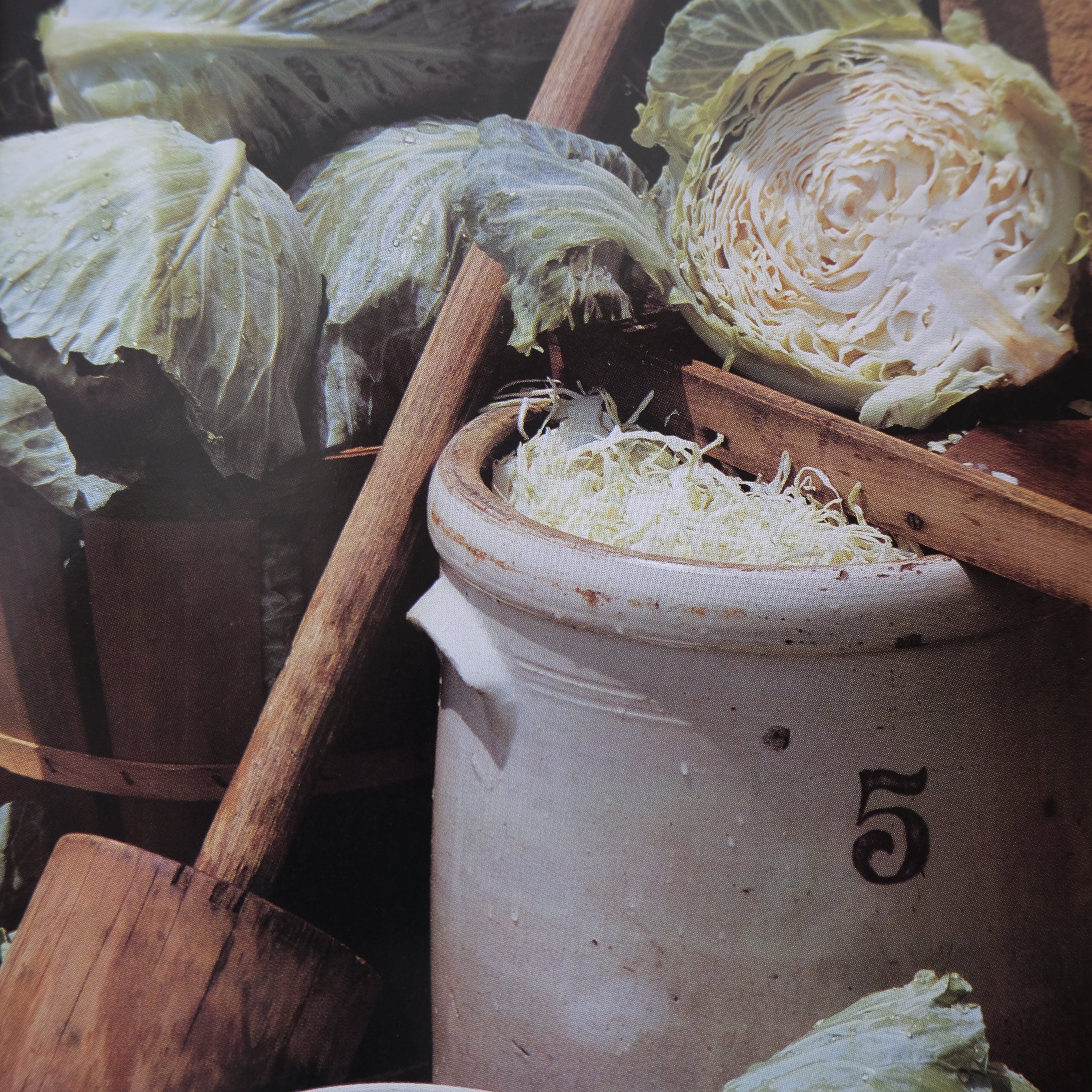 THE BEST OF AMISH COOKING
