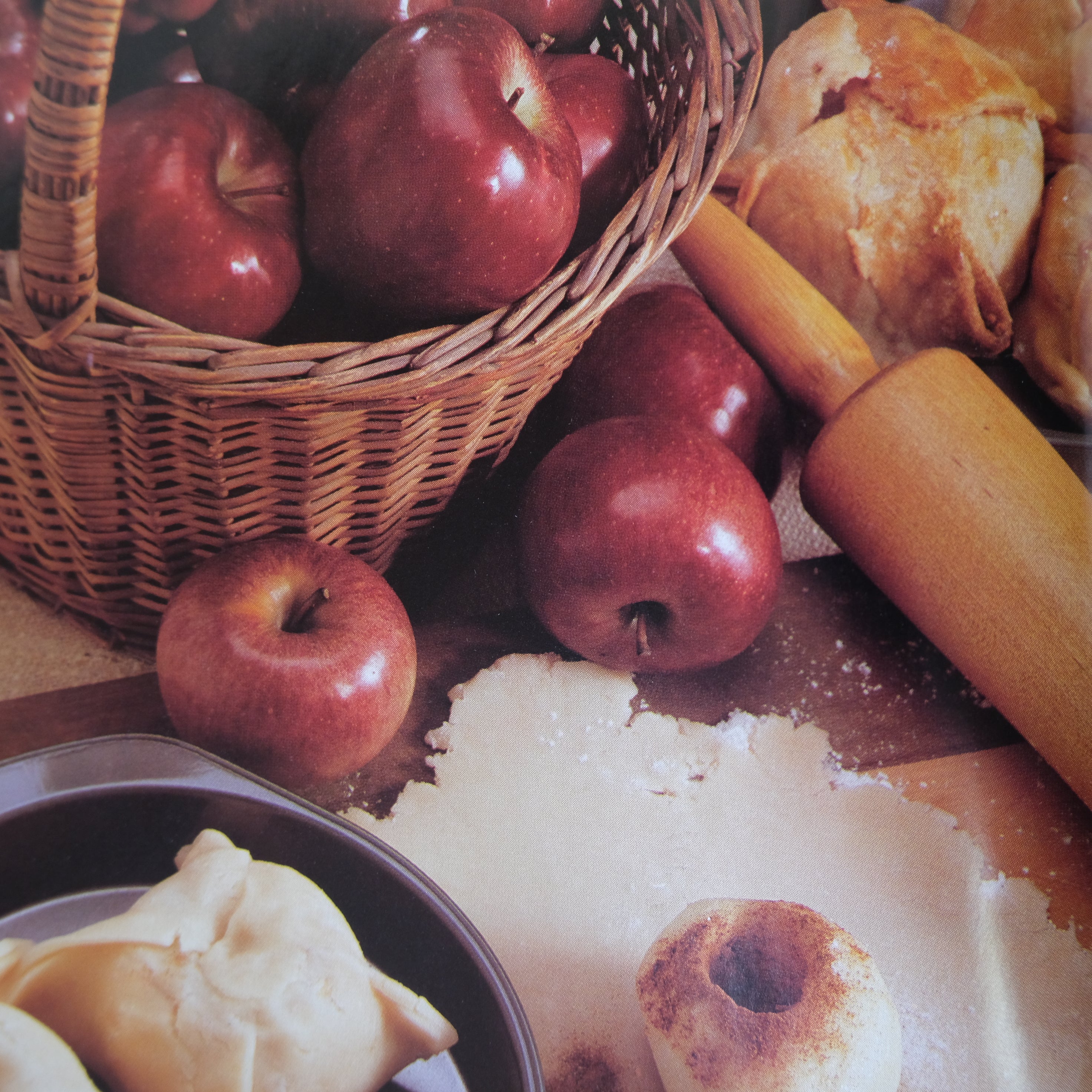 THE BEST OF AMISH COOKING