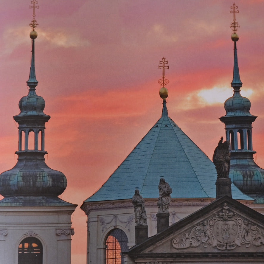 Monasteries: Places of Spirituality and Seclusion Around the World by Markus Hattstein