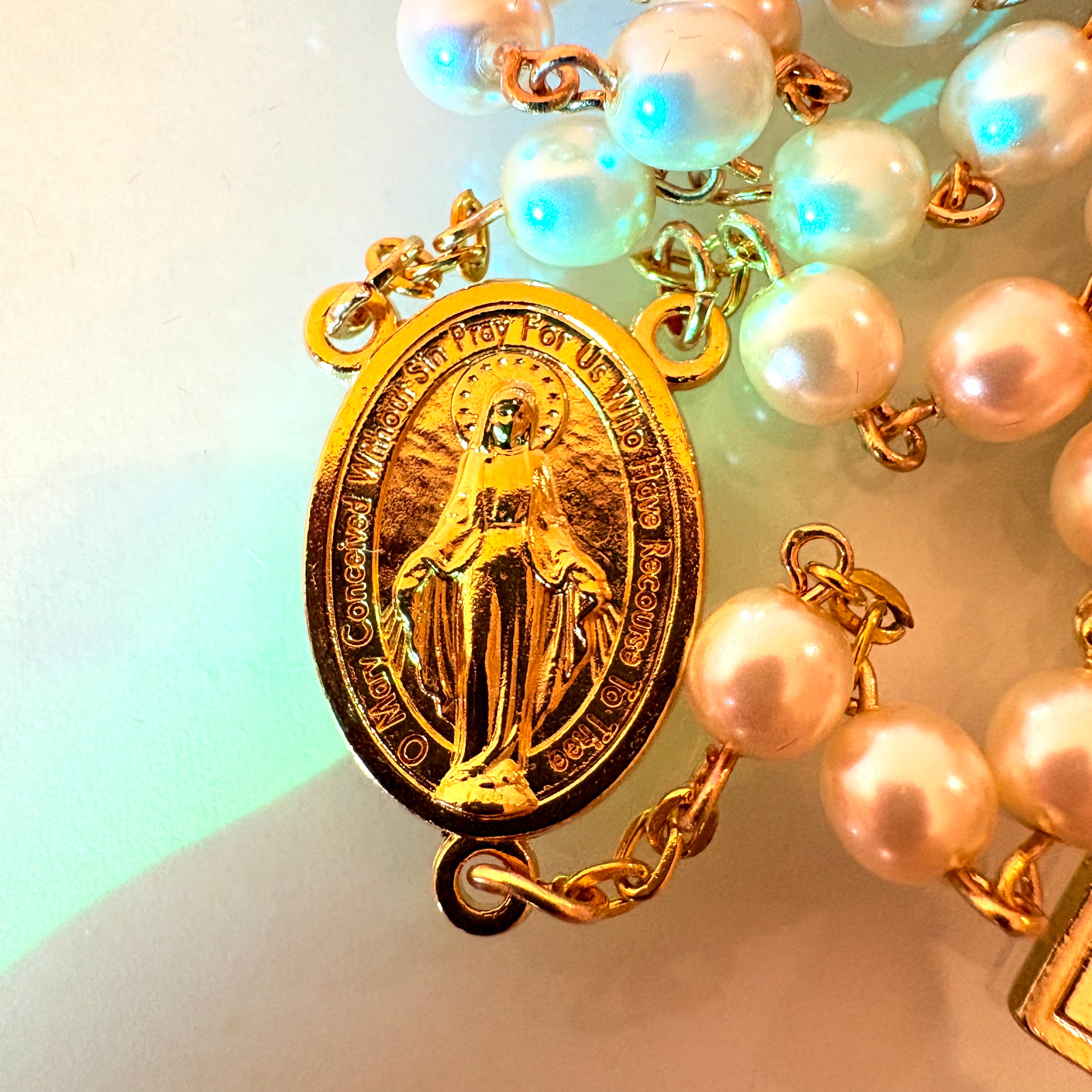 MIRACULOUS MEDAL ROSARY TOUCHED TO THE TOMB OF JESUS