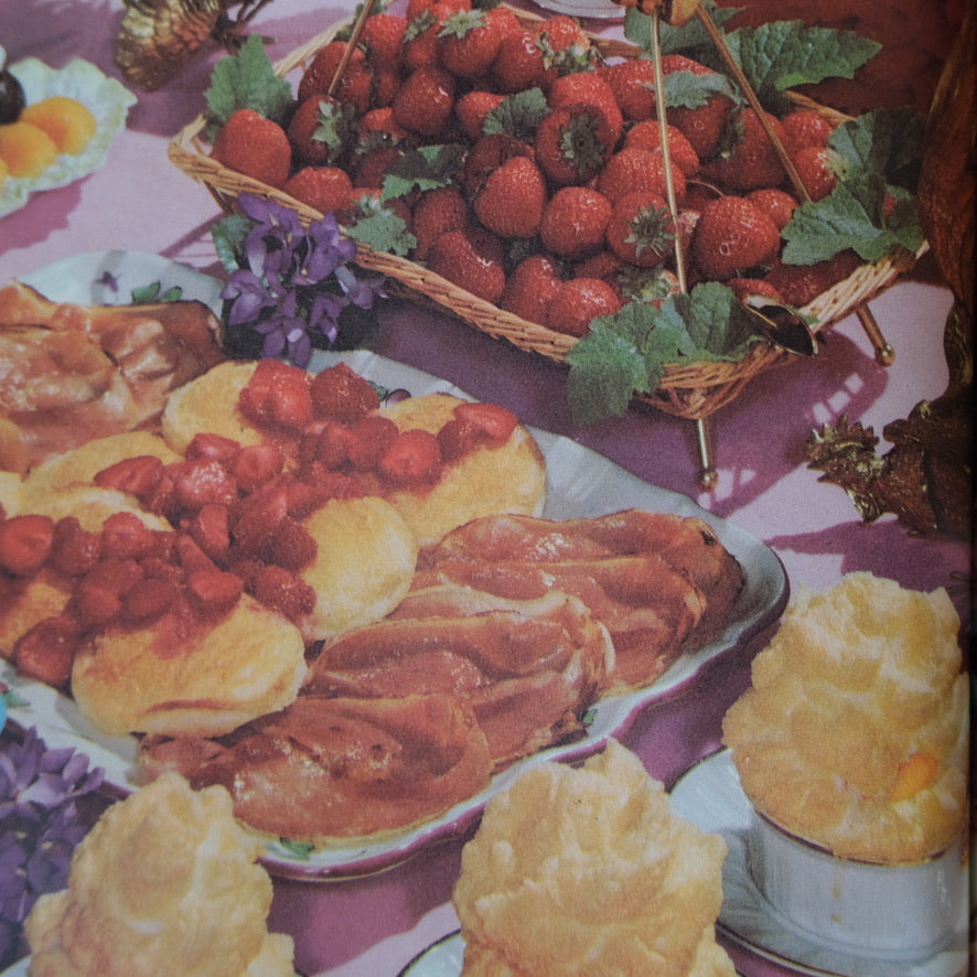 LUNCHES AND BRUNCHES