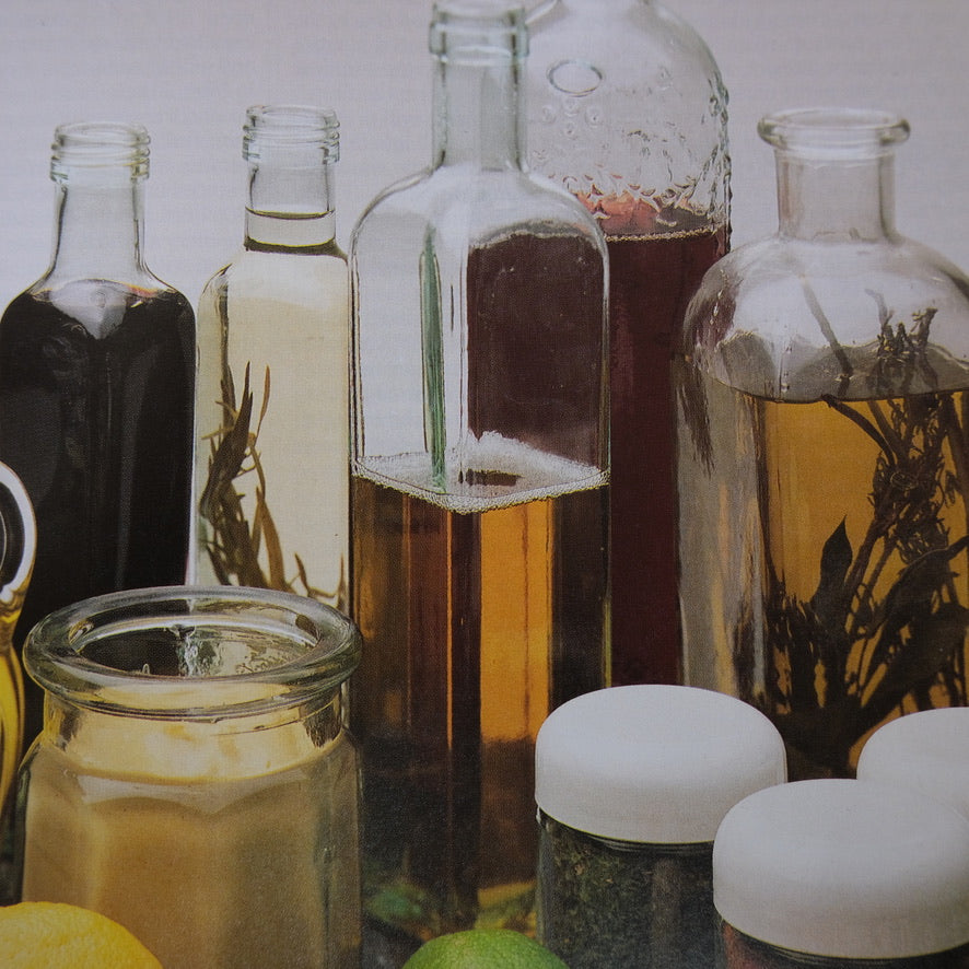 THE HARROWSMITH ILLUSTRATED BOOK OF HERBS