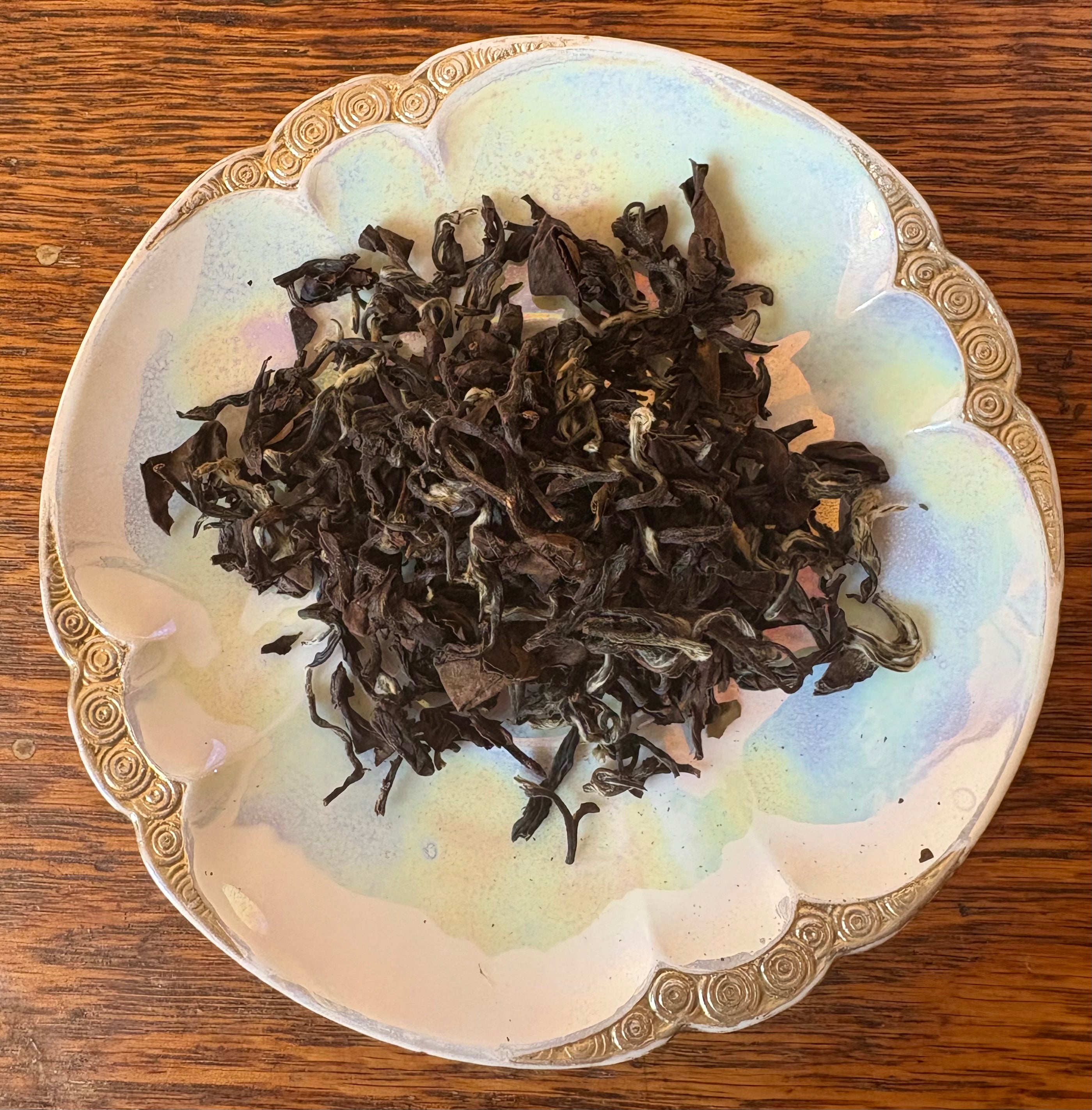 Bai hao oriental beauty loose leaf oolong tea by The New New Age