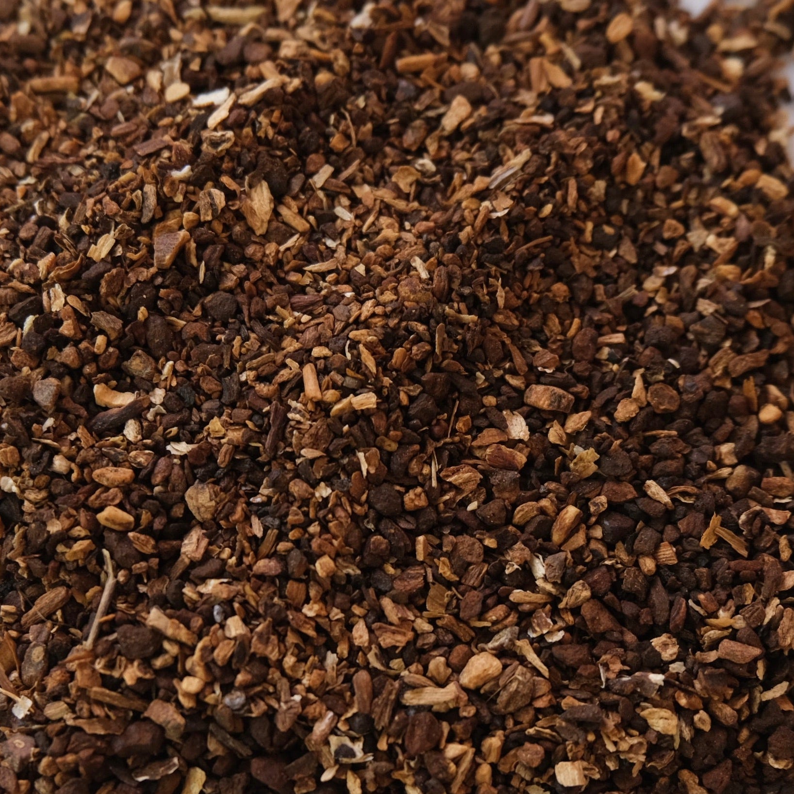 Roasted dandelion root and chicory root